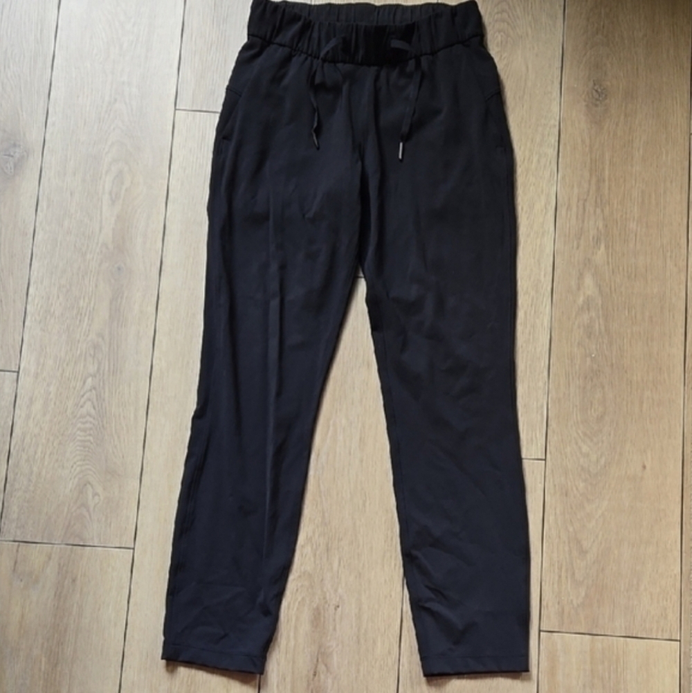 Lululemon On The Fly 7/8 Pants Size 2